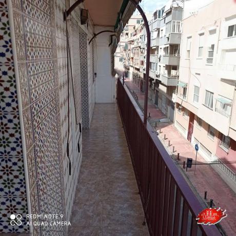 Sprzedaż mieszkania w Piso en Calle Aguas de Sax, Altozano, Alicante / Alacant, Alicante / Alacant
photo 1