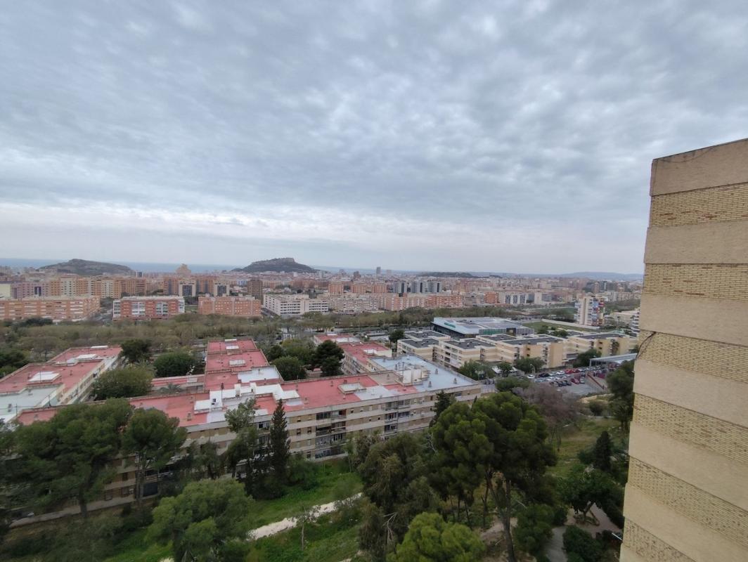 Sale of apartment in Piso en Colegio Juan XXIII-Miradores, Ciudad Elegida, Alicante / Alacant, Alicante
photo 5