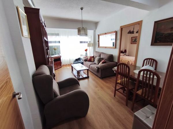Piso en venta en  Piso en Calle Fiscal Miguel Gutiérrez Carbonell, 24, Plà del Bon Repòs-La Goteta, Alicante / Alacant, Alicante / Alacant photo 2