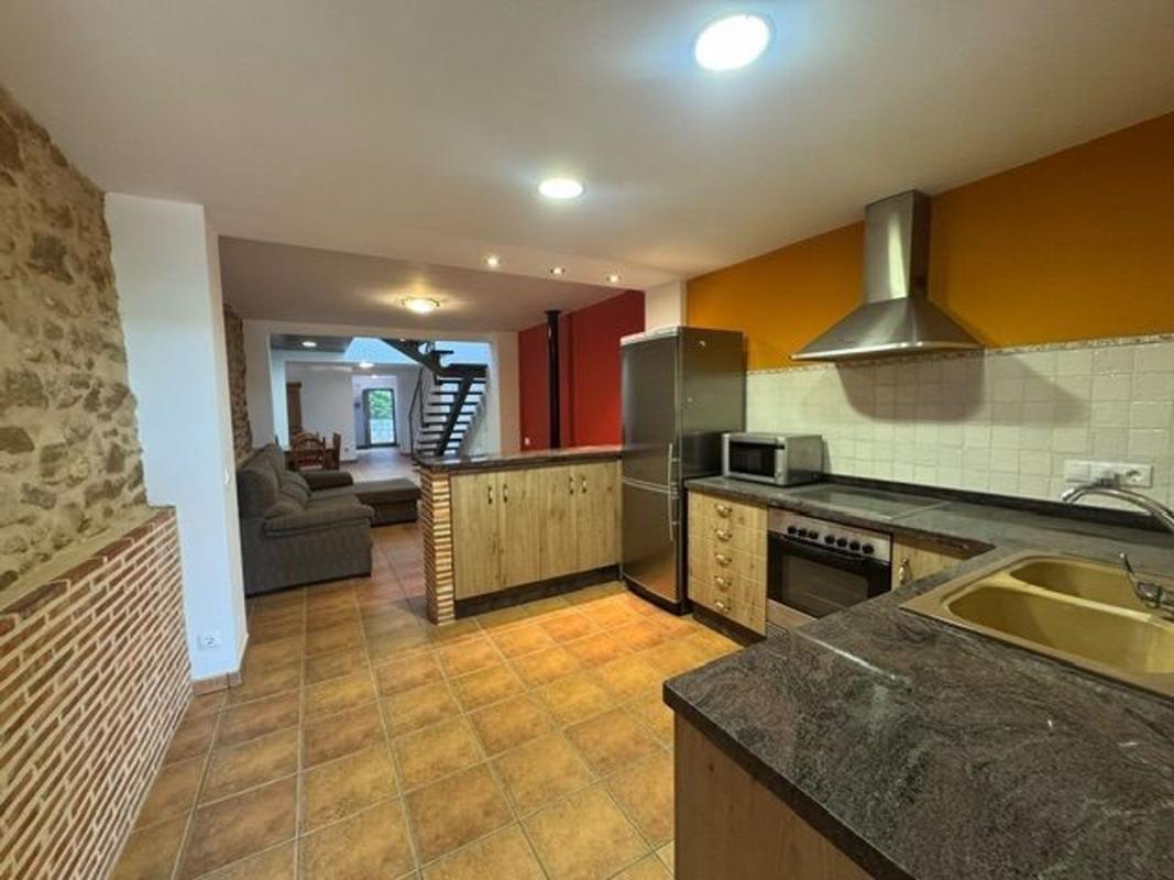 Properties for sale and rent in Spain photo 5