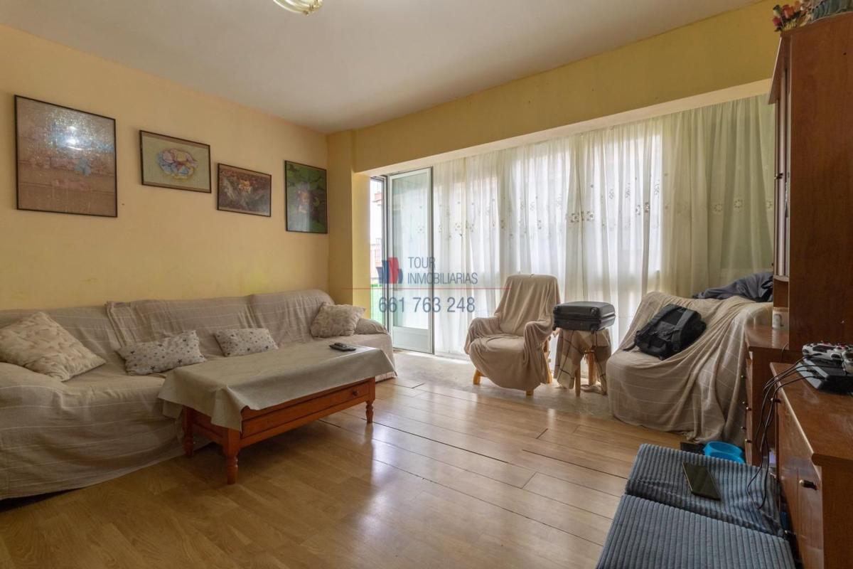 Продажа квартиры на Piso en Calle Escr Gonzalo Canto, 3, Plà del Bon Repòs-La Goteta, Alicante / Alacant, Аликанте / Алакант
photo 4