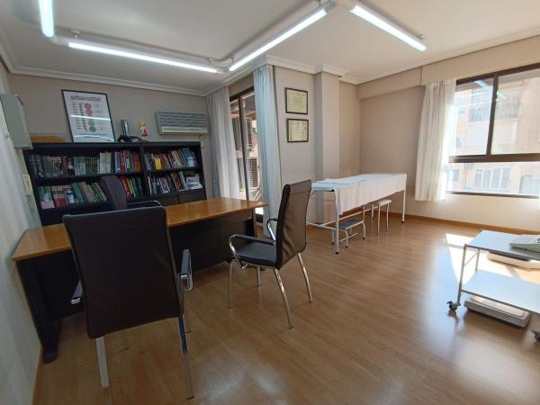 Продажа квартиры на Piso en Avenida José Martinez González, 32, Fraternidad, Elda, Эльда
thumbnail 3