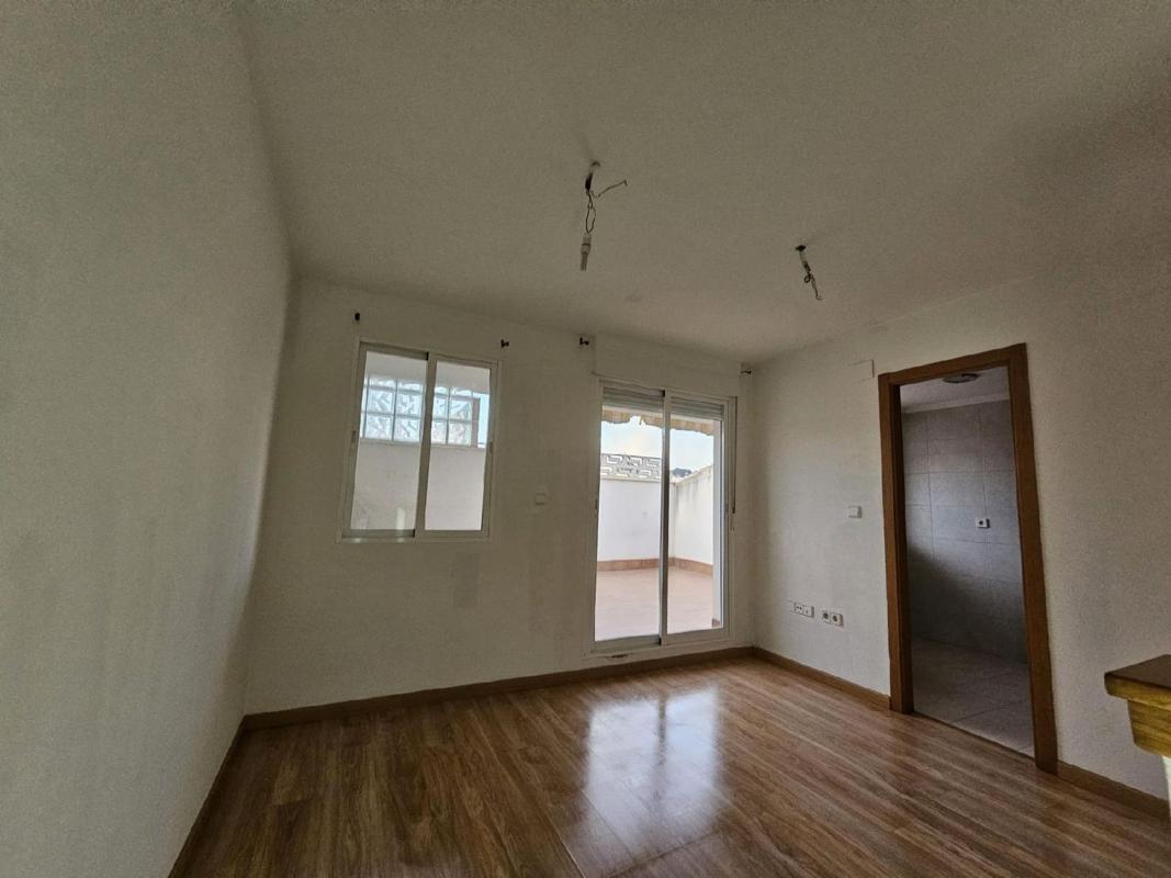 Sale of apartment in Piso en Centro, Elda, Elda
photo 5