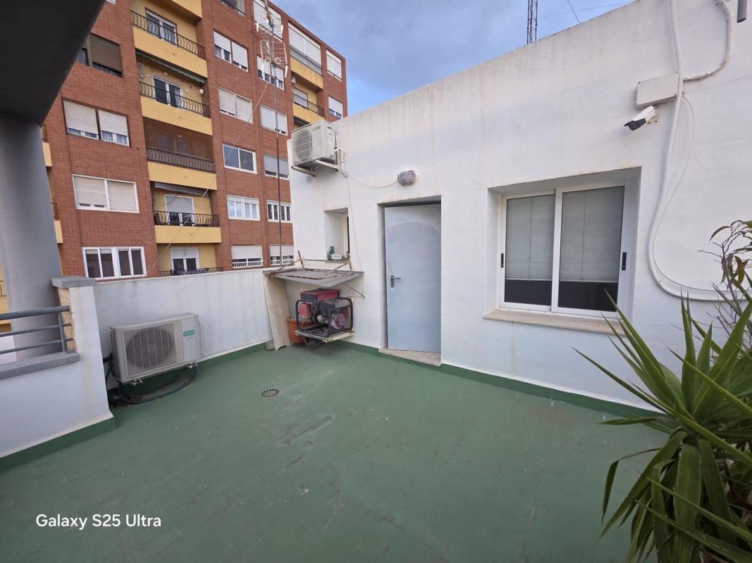 Properties for sale and rent in Spain photo 2