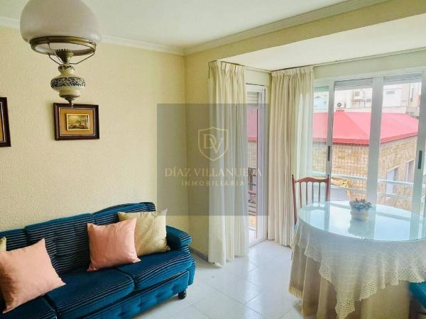 Venta de piso en Piso en Calle Bazán s/n, Centro Tradicional, Alicante / Alacant, Alicante / Alacant
 photo 1
