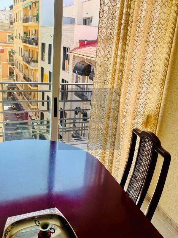 Продажа квартиры на Piso en Calle Bazán s/n, Centro Tradicional, Alicante / Alacant, Аликанте / Алакант
 photo 5