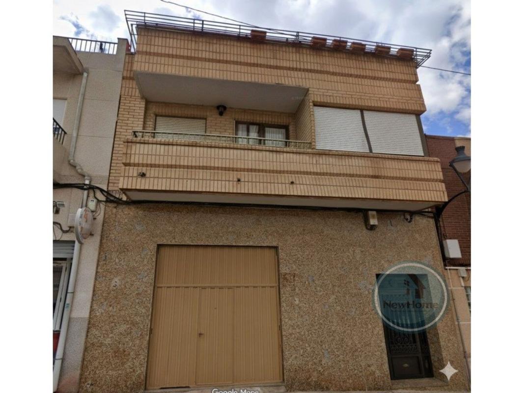 Propiedades en venta y alquiler en España photo 1