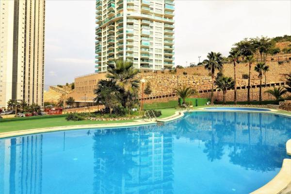 Venta de piso en Piso en Calle de Viena, Zona Sierra Helada, Benidorm, Benidorm
thumbnail 2