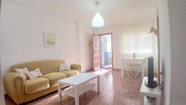 Продажа квартиры на Piso en Avenida D'Escandinàvia, Gran Vista-Olivo de Oro, Gran Alacant, Гран-Алакант
thumbnail 2