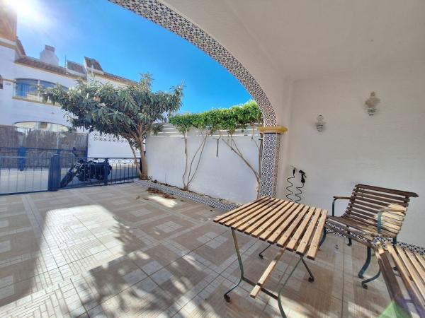 Chalet pareado en Monte Faro-Altomar, Gran Alacant photo 1