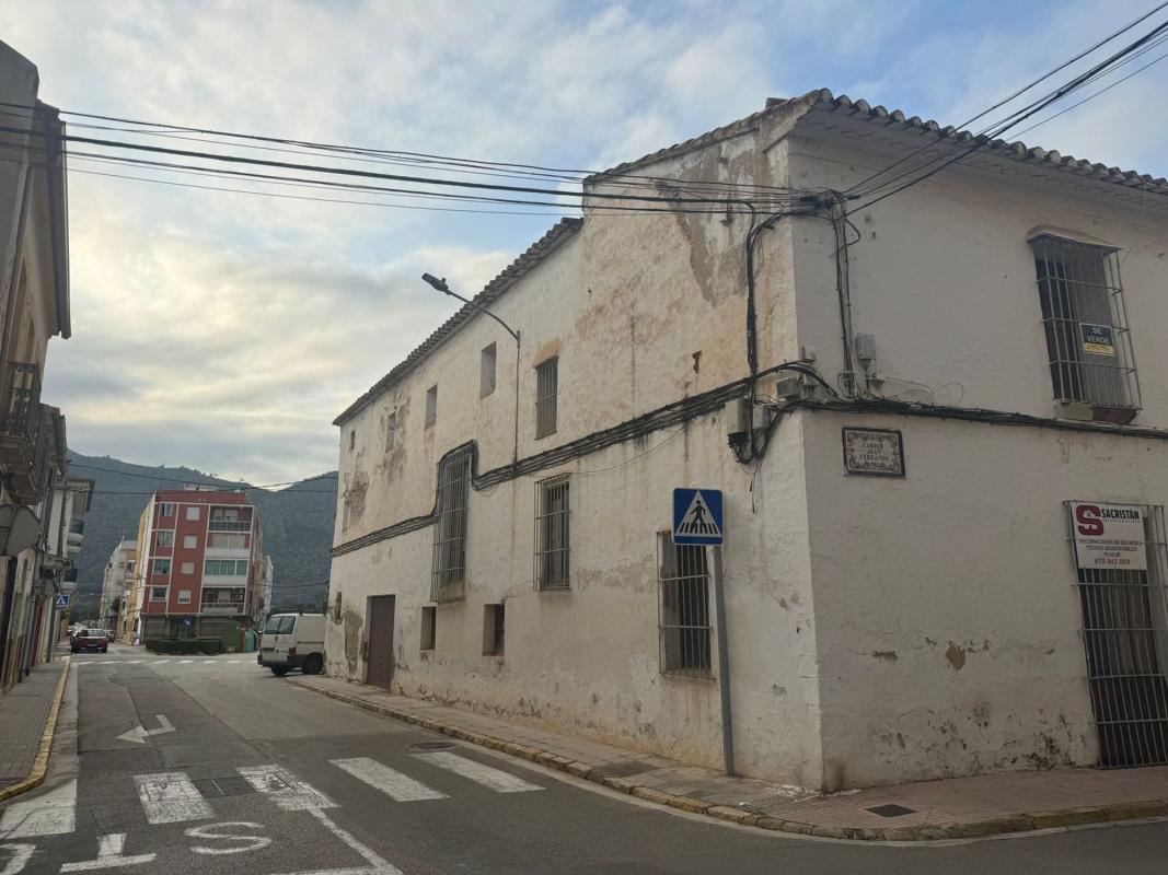 Propiedades en venta y alquiler en España photo 2