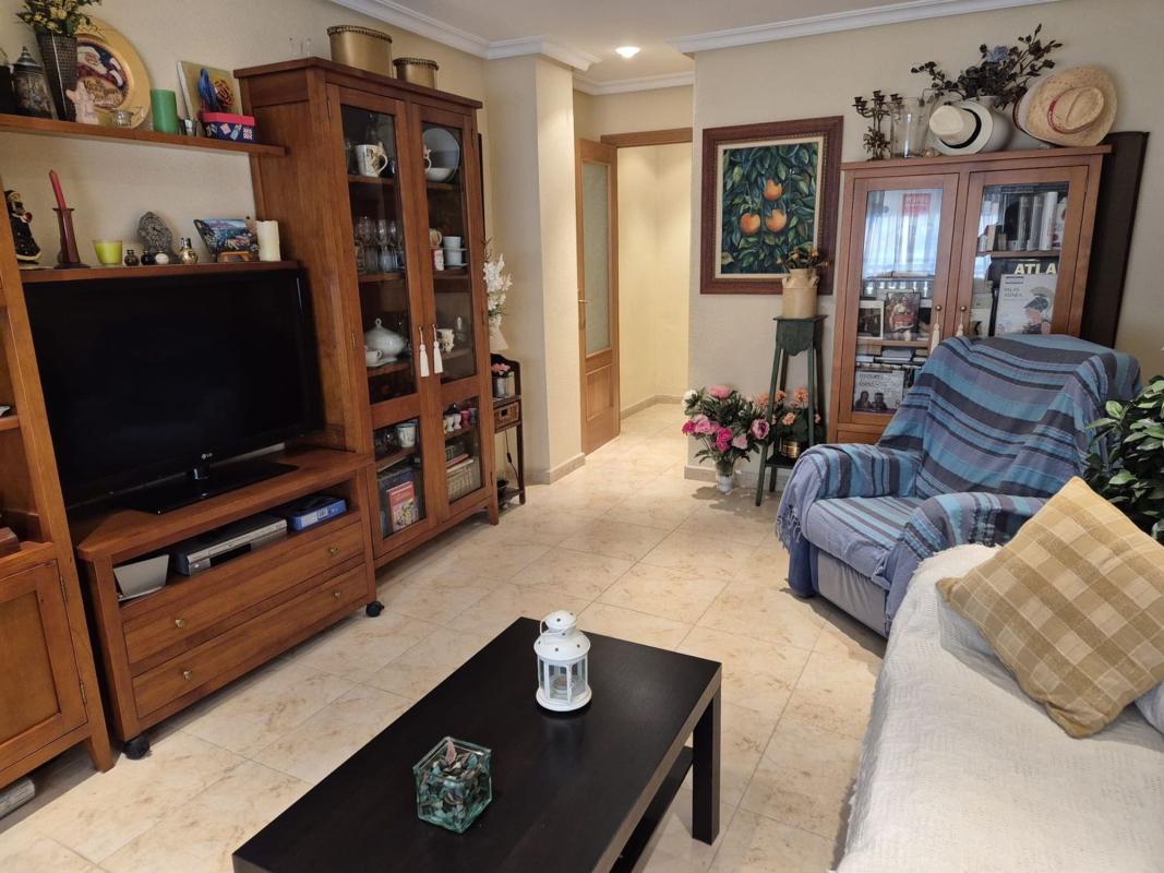 Venta de piso en Piso en CL Sant Pasqual, 21, Raval de Santa Teresa-El Asilo, Elche / Elx, Elche / Elx
photo 2