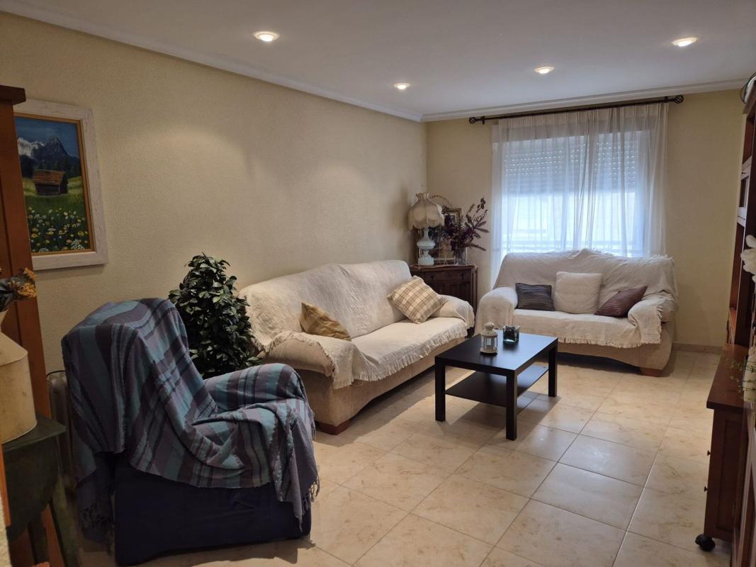 Venta de piso en Piso en CL Sant Pasqual, 21, Raval de Santa Teresa-El Asilo, Elche / Elx, Elche / Elx
photo 3