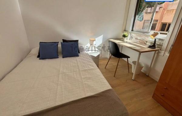 Sale of flat in Piso en Calle de Sant Mateu, 30, Plà del Bon Repòs-La Goteta, Alicante / Alacant, Alicante
 photo 2
