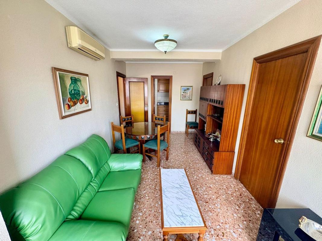 Продажа квартиры на Piso en Calle Indalecio Prieto, 10, Plà del Bon Repòs-La Goteta, Alicante / Alacant, Аликанте / Алакант
 photo 2