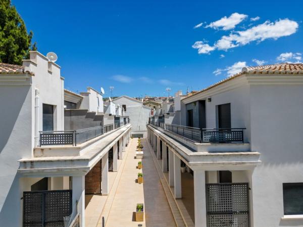 Chalet adosado en Avenida de Denia, Parcent thumbnail 3