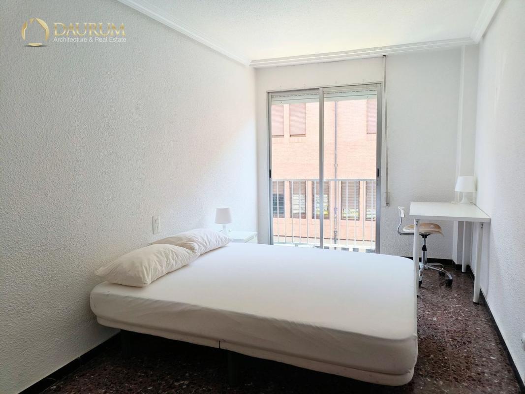 Venta de piso en Piso en Calle Federico García Lorca, Raval de Santa Teresa-El Asilo, Elche / Elx, Elche / Elx
photo 5