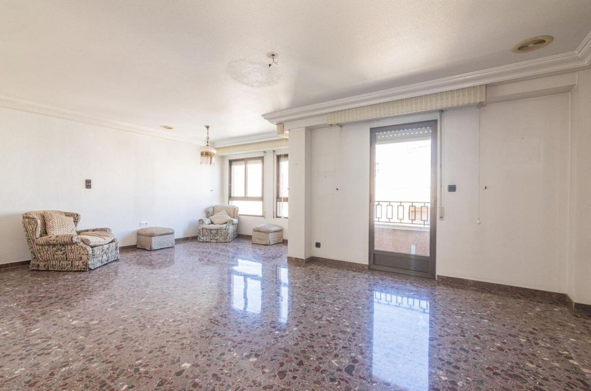 Продажа квартиры на Piso en Pont Nou-Corazón de Jesús, Elche / Elx, Эльче / Эльх
photo 1