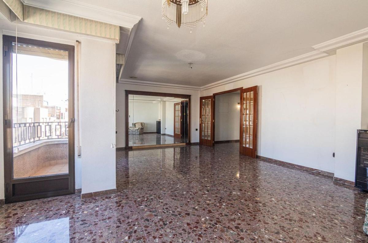 Продажа квартиры на Piso en Pont Nou-Corazón de Jesús, Elche / Elx, Эльче / Эльх
photo 2