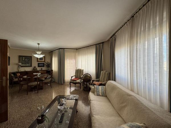 Sale of flat in Piso en Barri Eixample, Alcoy / Alcoi, Alcoy
photo 1