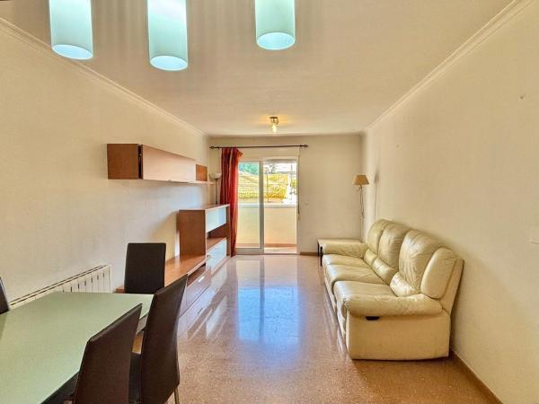 Продажа квартиры на Piso en Calle Diego Fuentes Serrano, Reina Victoria-Miguel Hernández, Elche / Elx, Эльче / Эльх
 photo 1