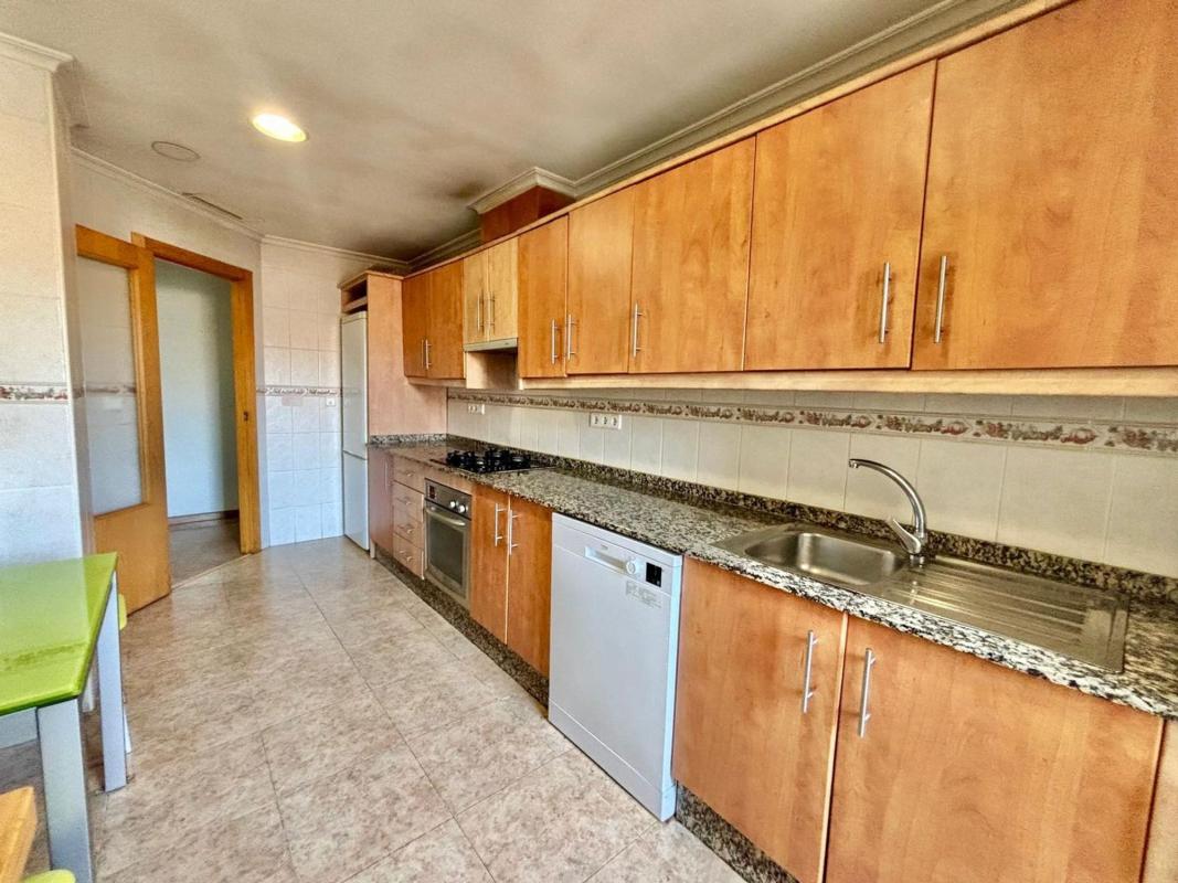 Sale of apartment in Piso en Calle Diego Fuentes Serrano, Reina Victoria-Miguel Hernández, Elche / Elx, Elche / Elx
photo 3