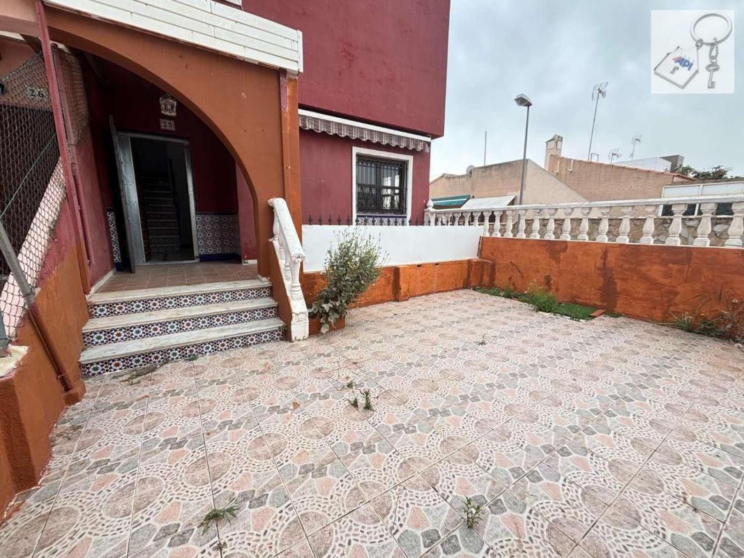 Sprzedaż duplexu w Dúplex en Calle el Limonar, 25, La Siesta - El Salado - Torreta, Torrevieja, Torrevieja photo 3