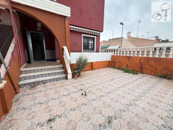 Duplex na sprzedaż w Dúplex en Calle el Limonar, 25, La Siesta - El Salado - Torreta, Torrevieja, Torrevieja thumbnail 3