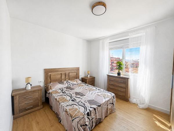 Sale of flat in Piso en Calle Antonio Maura, 25, Plà del Bon Repòs-La Goteta, Alicante / Alacant, Alicante
 photo 2