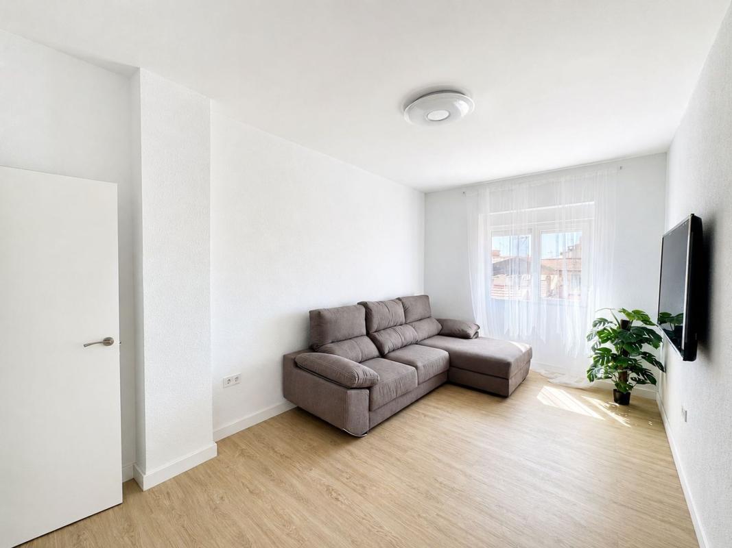 Venta de piso en Piso en Calle Antonio Maura, 25, Plà del Bon Repòs-La Goteta, Alicante / Alacant, Alicante / Alacant
photo 5