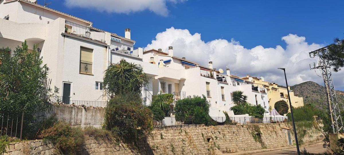 Propiedades en venta y alquiler en España photo 2