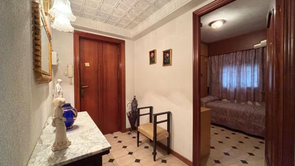 Sale of flat in Piso en Calle Pintor Murillo, Campoamor, Alicante / Alacant, Alicante
thumbnail 2