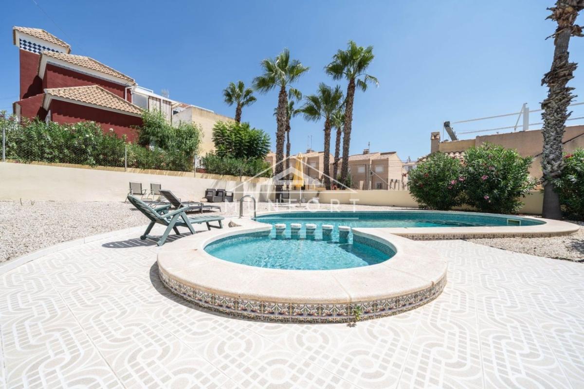 Properties for sale and rent in Spain photo 2