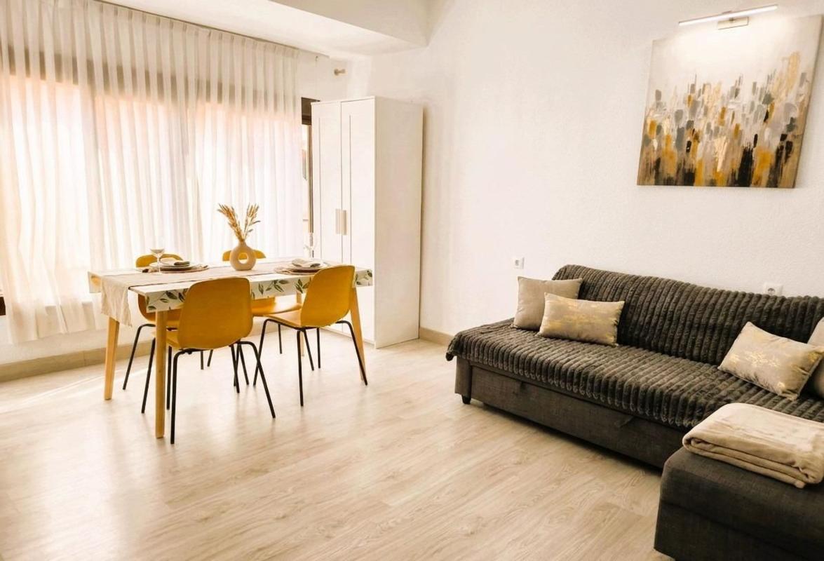 Venta de piso en Piso en Calle Teniente Durán, Campoamor, Alicante / Alacant, Alicante / Alacant
 photo 3