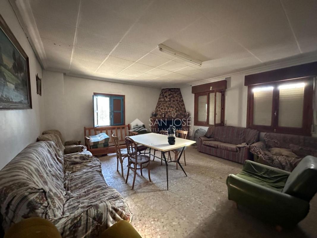 Недвижимость на продажу и в аренду в Испании photo 3
