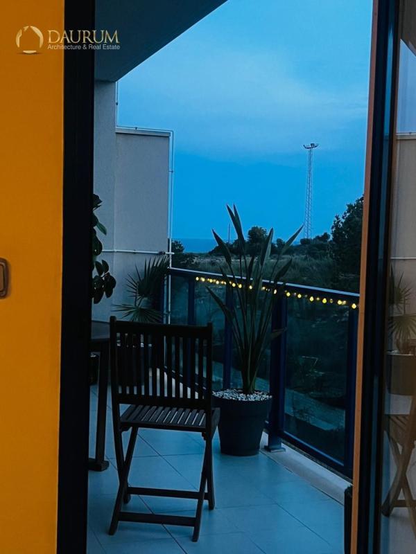 Продажа квартиры на Piso en Glorieta del Reino Unido, El Palmeral-Urbanova-Tabarca, Alicante / Alacant, Аликанте / Алакант
 photo 3