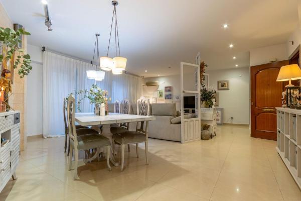 Sale of flat in Piso en Calle Al-Shafra, Crevillente, Crevillente
photo 1
