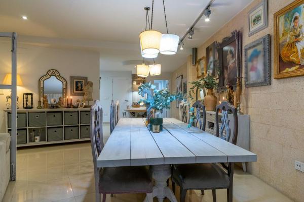 Sale of flat in Piso en Calle Al-Shafra, Crevillente, Crevillente
thumbnail 2