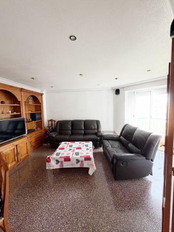 Продажа квартиры на Piso en Avenida de la Llibertat, Pont Nou-Corazón de Jesús, Elche / Elx, Эльче / Эльх
 photo 3