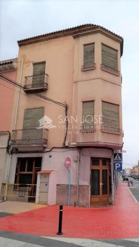 Propiedades en venta y alquiler en España photo 2