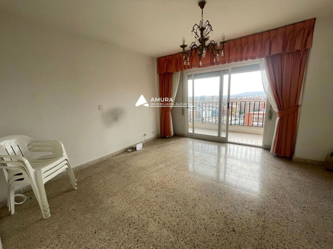 Sprzedaż mieszkania w Piso en Glorieta Poeta Vicente Mójica, 4, Santo Domingo, Alicante / Alacant, Alicante / Alacant
photo 3