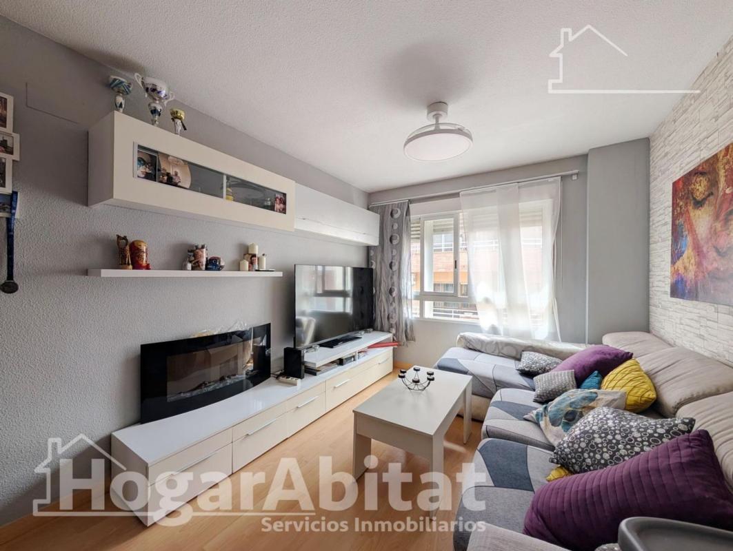 Venta de piso en Piso en Calle Alcalá Galiano, Carolinas Bajas, Alicante / Alacant, Alicante / Alacant
photo 1