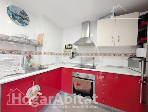 Venta de piso en Piso en Calle Alcalá Galiano, Carolinas Bajas, Alicante / Alacant, Alicante / Alacant
 photo 3