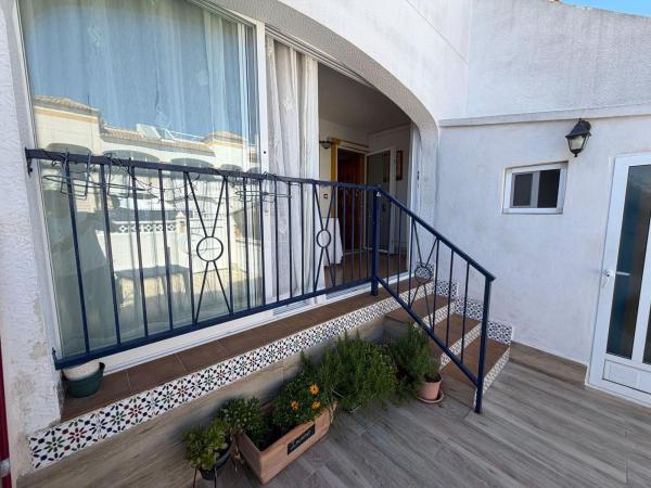Sale of flat in Piso en Avenida D'Escandinàvia, Monte Faro-Altomar, Gran Alacant, Gran Alacant
thumbnail 2