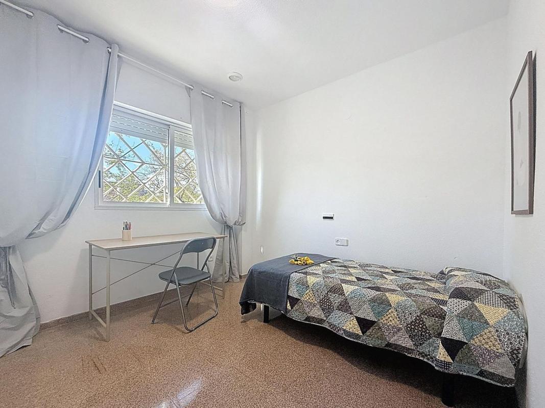 Продажа квартиры на Piso en Calle Escritor Enrique Cerdan Tato, San Blas, Alicante / Alacant, Аликанте / Алакант
photo 4