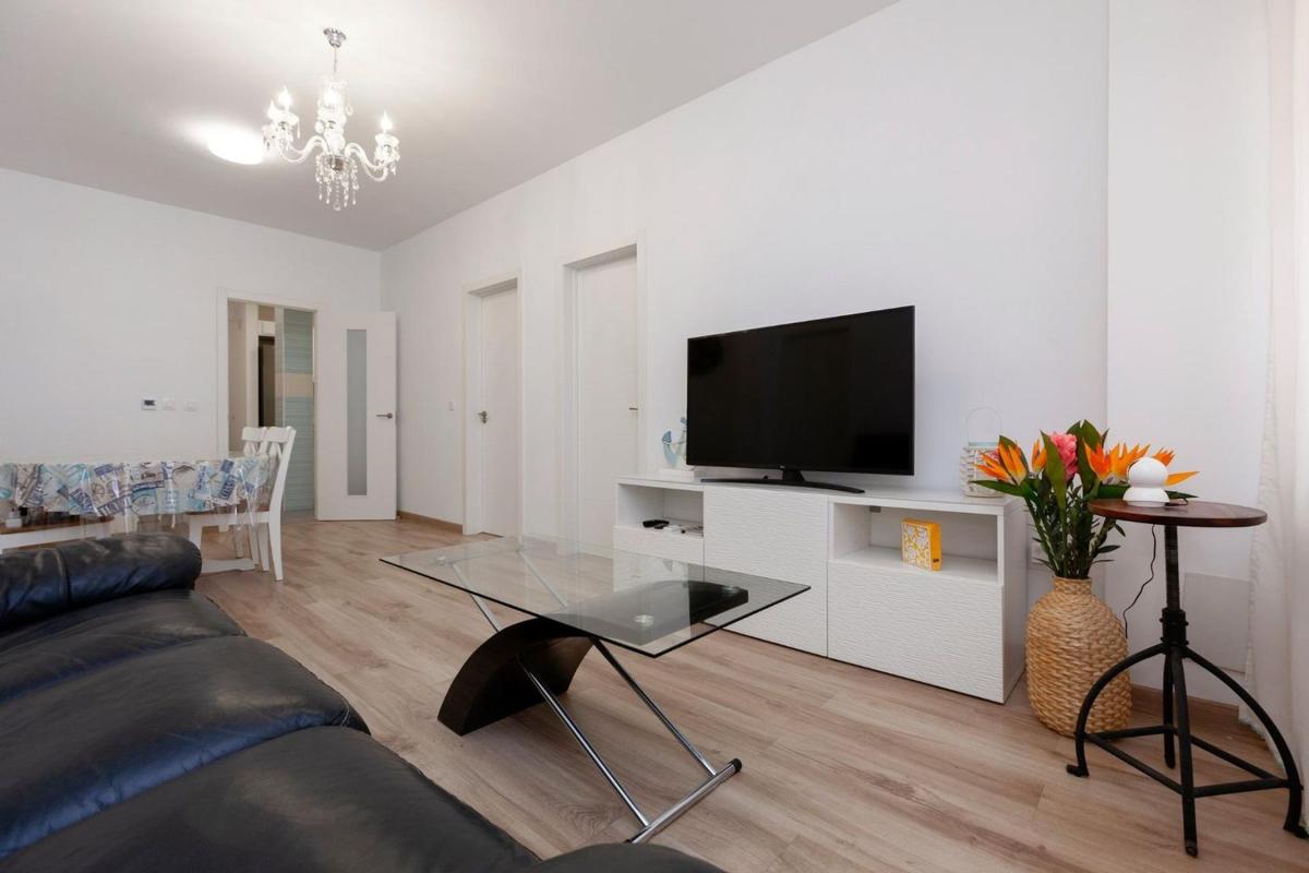 Sale of apartment in Piso en Calle Juan de Garay, Garbinet - Parque de las Avenidas, Alicante / Alacant, Alicante
photo 3