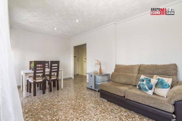 Продажа квартиры на Piso en Raval de Santa Teresa-El Asilo, Elche / Elx, Эльче / Эльх
thumbnail 2