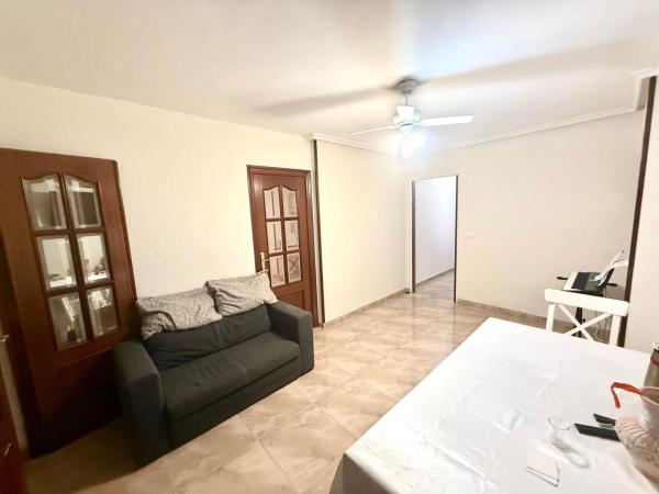 Sale of flat in Piso en Fco Giner De Los Rios, Carolinas Altas, Alicante / Alacant, Alicante
photo 1