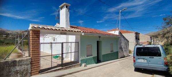 Chalet adosado en Calle de les Eres, Vall de Ebo photo 1