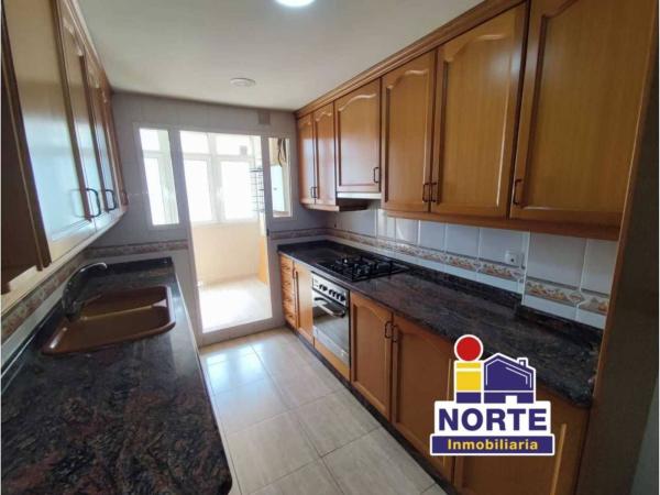 Продажа квартиры на Piso en Barri Zona Nord, Alcoy / Alcoi, Алкой
photo 1